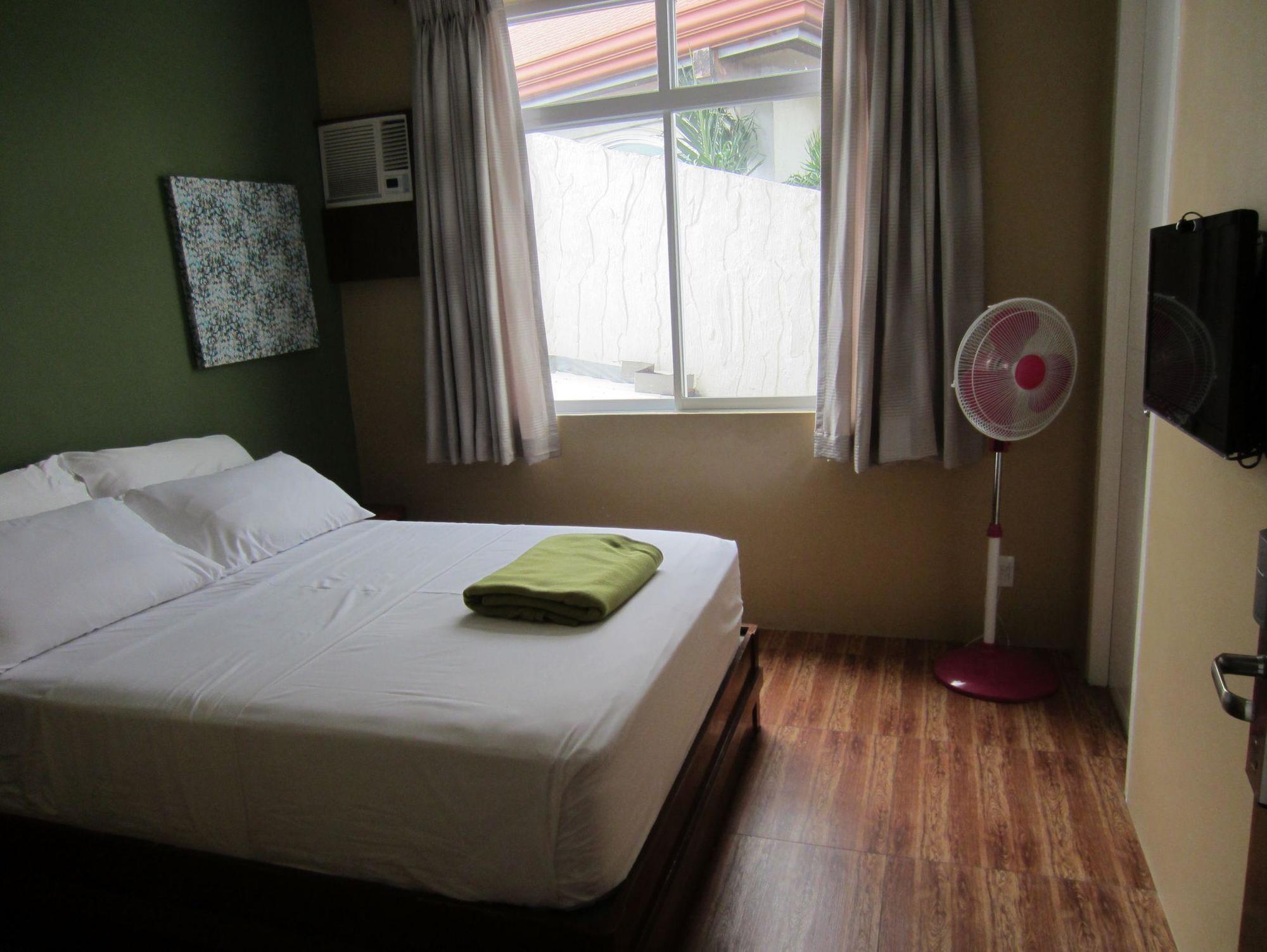 Purple Tree Bed & Breakfast Paranaque City Экстерьер фото